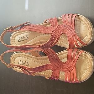 JAFA Red sandal size 39 or size 8 in woman's.